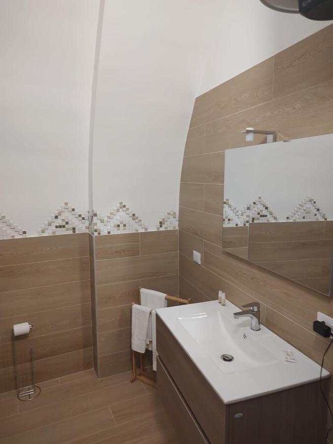 La Casa Sull Arco Bed & Breakfast Lucera Bagian luar foto