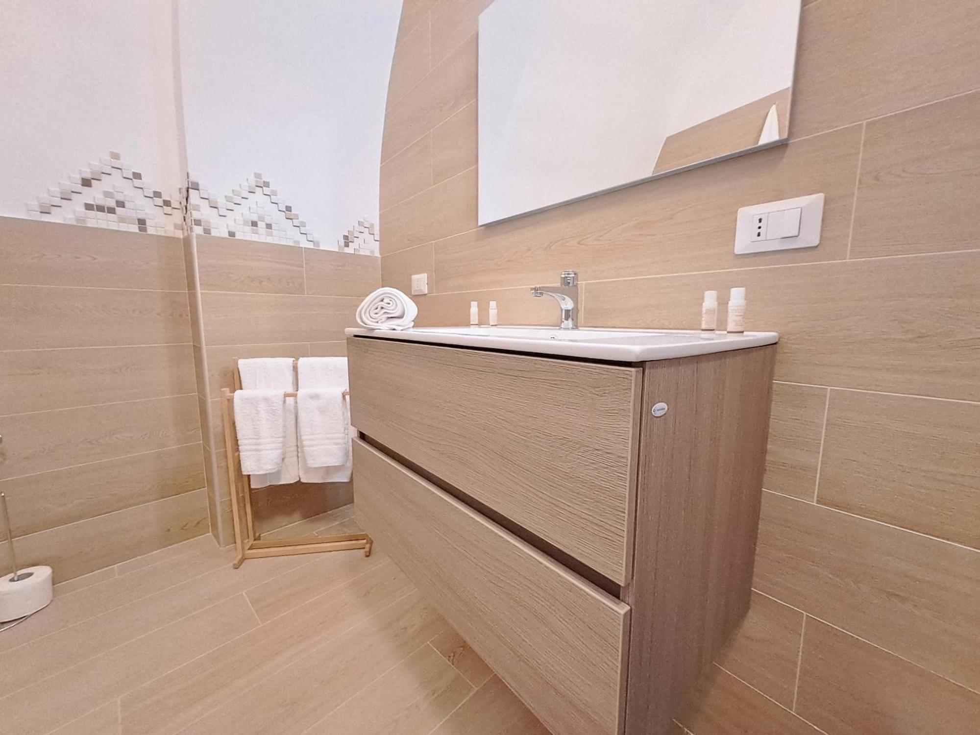 La Casa Sull Arco Bed & Breakfast Lucera Bagian luar foto