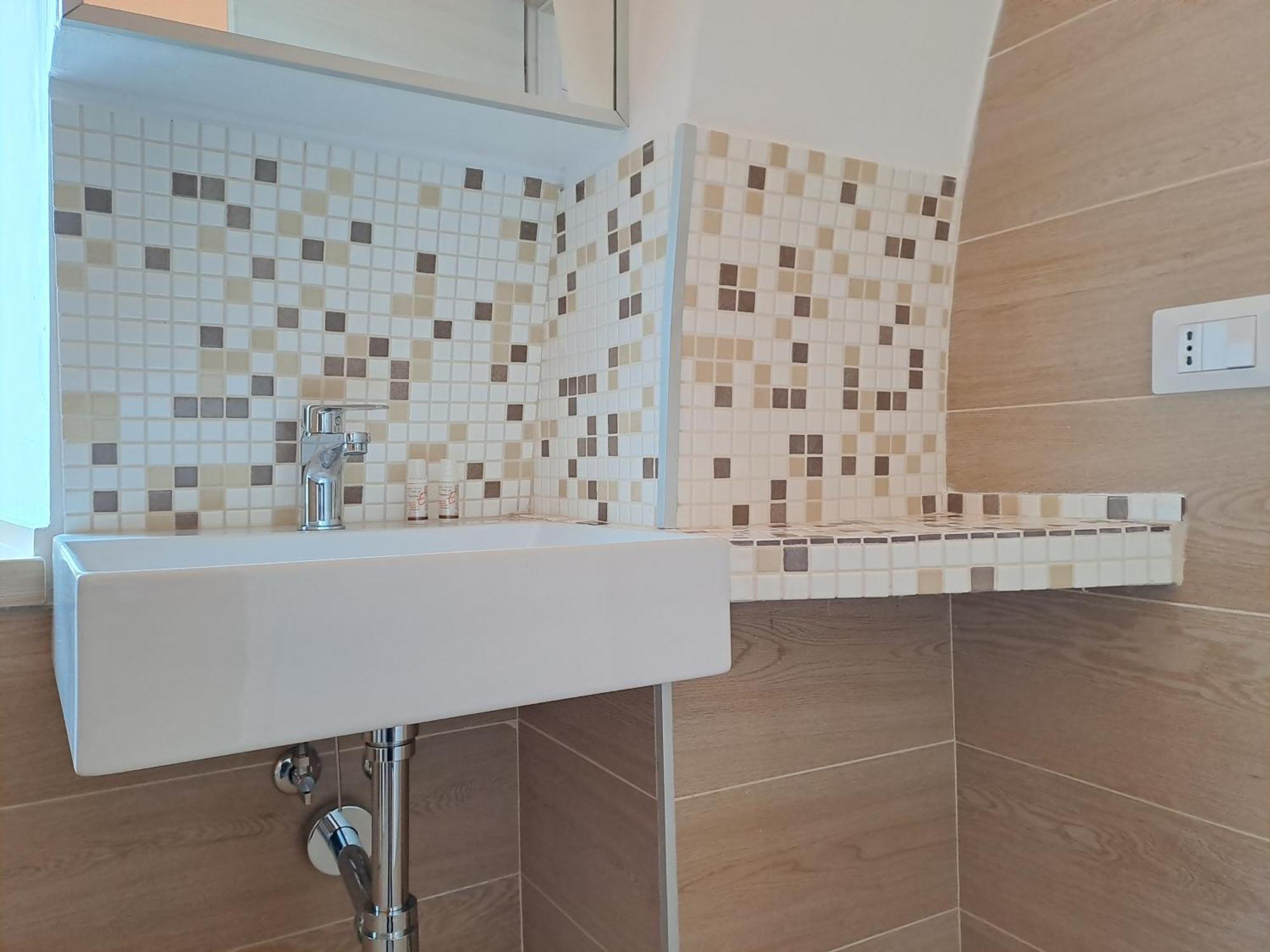 La Casa Sull Arco Bed & Breakfast Lucera Bagian luar foto